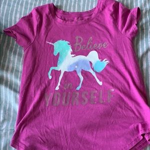 Unicorn shirt *HAS DIS COLORING ON SLEEVE*